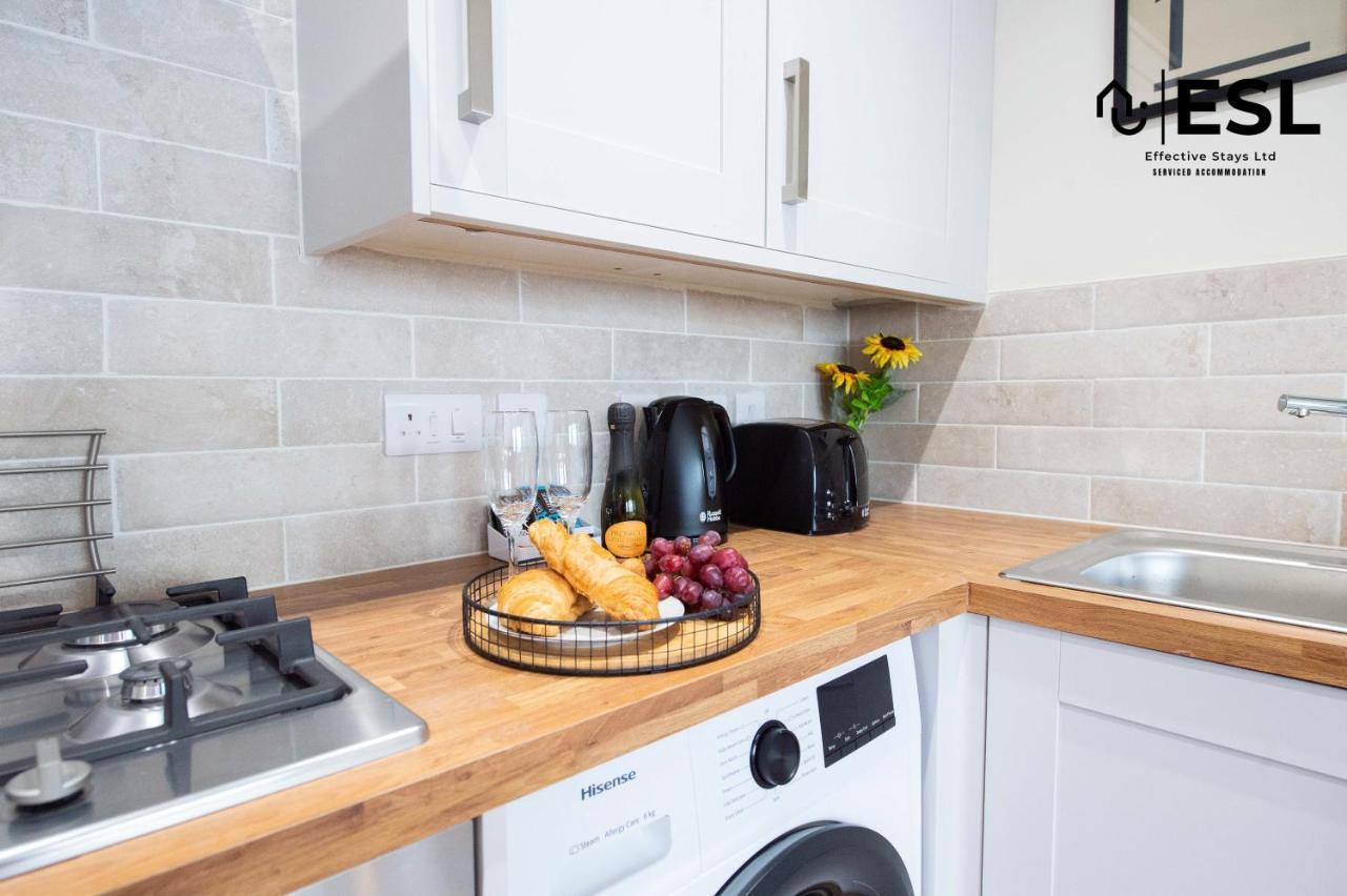 1 Bedroom House Drapers Court, Shrewsbury By Effective Stays Ltd Serviced Accommodation Zewnętrze zdjęcie